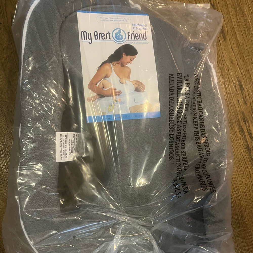 NWT- My Breast Friend original nursing pillow